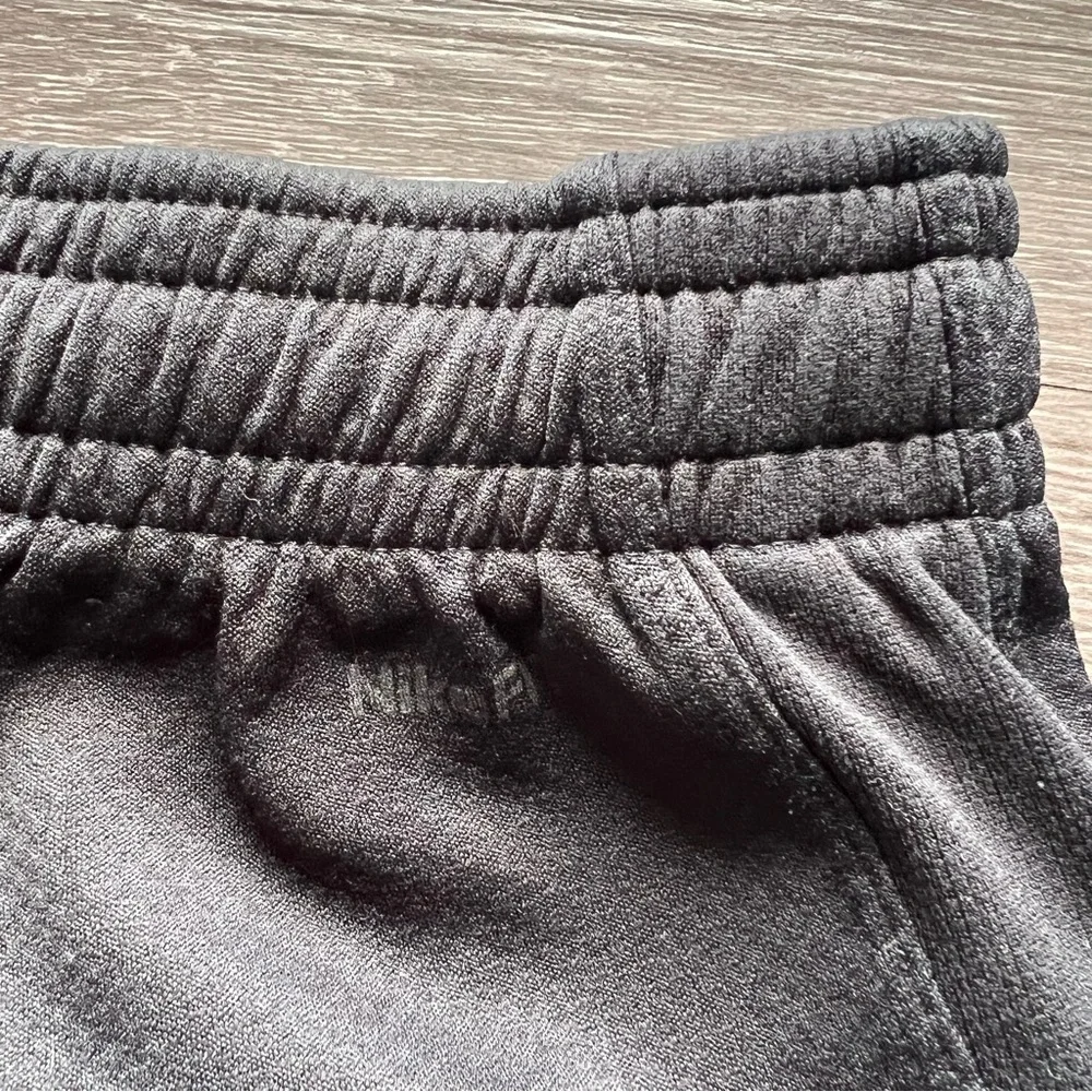 VTG Nike Men's Black Ankle-Zip Joggers